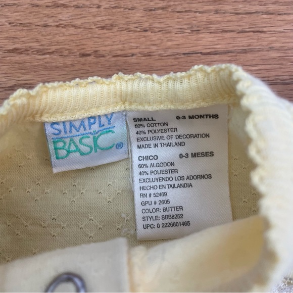 VINTAGE SIMPLY BASIC YELLOW LAMB APPLIQUE BABY SLEEPER OUTFIT SIZE 0/3 MONTHS - Picture 4 of 4